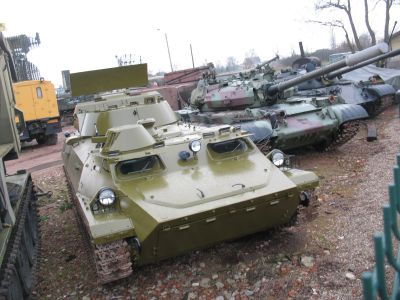 MTLB stacja SNAR i czołgi T-55 z naszej wystawy
