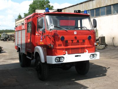 STAR 244 GBA ZBUDOWANY U NAS NA BAZIE PODWOZIA WOJSKOWEGO ,Z ZABUDOWĄ POŻARNICZĄ POCHODZĄCĄ Z BENZYNOWEGO STARA 29. KONIEC PROBLEMÓW Z LANIEM BENZYNY, STRZELANIEM W GAŹNIK I RURĘ ORAZ MOCĄ I TRUDNOŚCIAMI Z JAZDĄ W TERENIE ZA ROZSĄDNĄ CENĘ 
