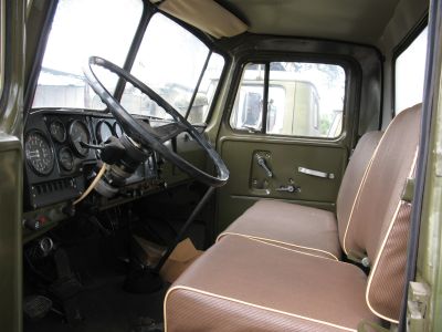 URAL 4320 DIESEL. WNĘTRZE KABINY
