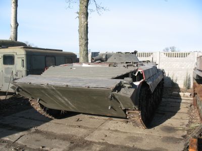 BWP-1 Szkolny. Wiele pracy należy w niego włożyć aby jeździł.
